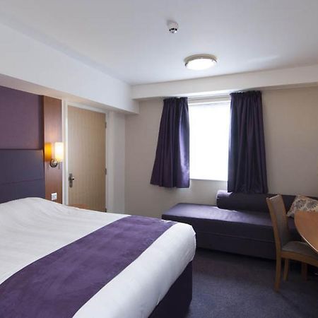 Premier Inn Inverness Centre - River Ness Exterior photo