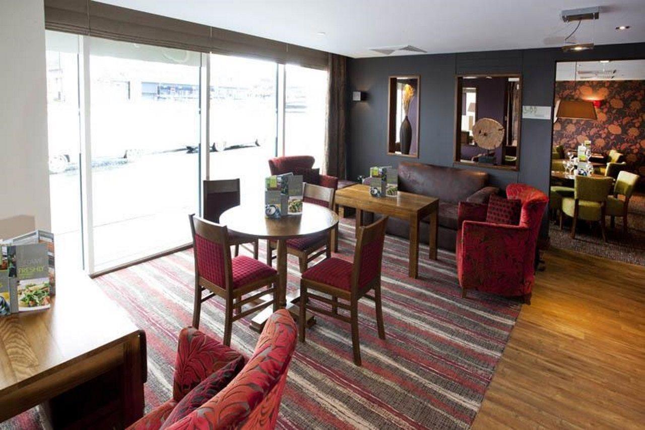 Premier Inn Inverness Centre - River Ness Exterior photo