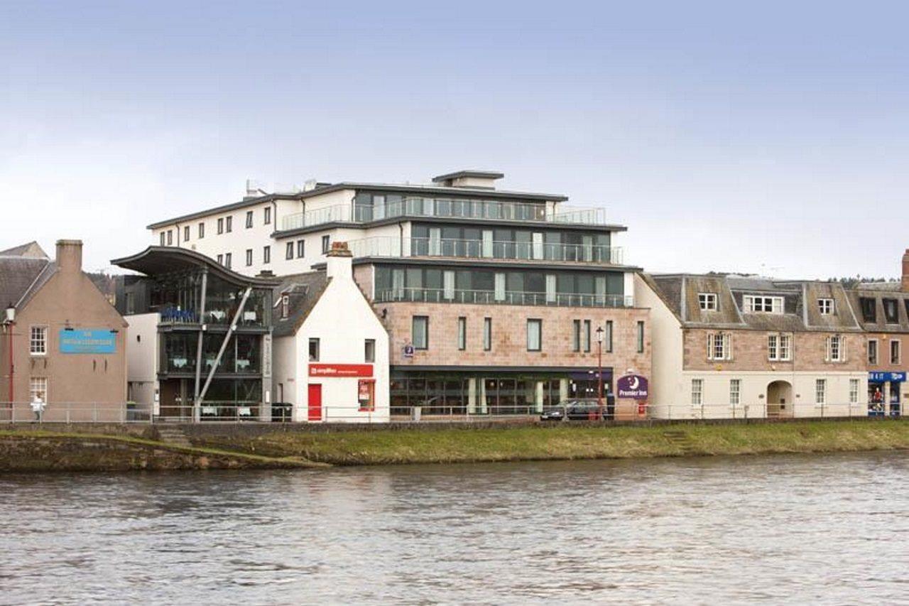 Premier Inn Inverness Centre - River Ness Exterior photo